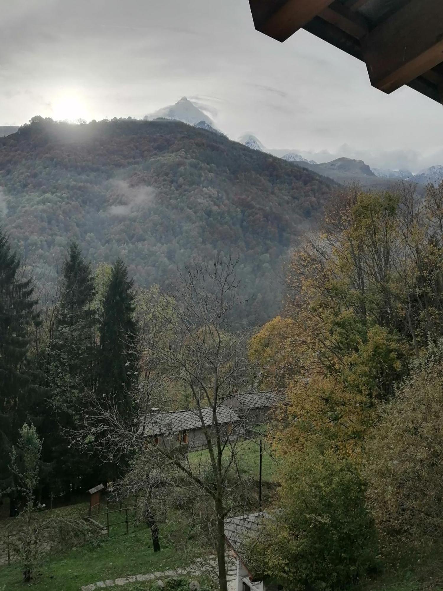ホテル Rifugio Galaberna Ostana エクステリア 写真